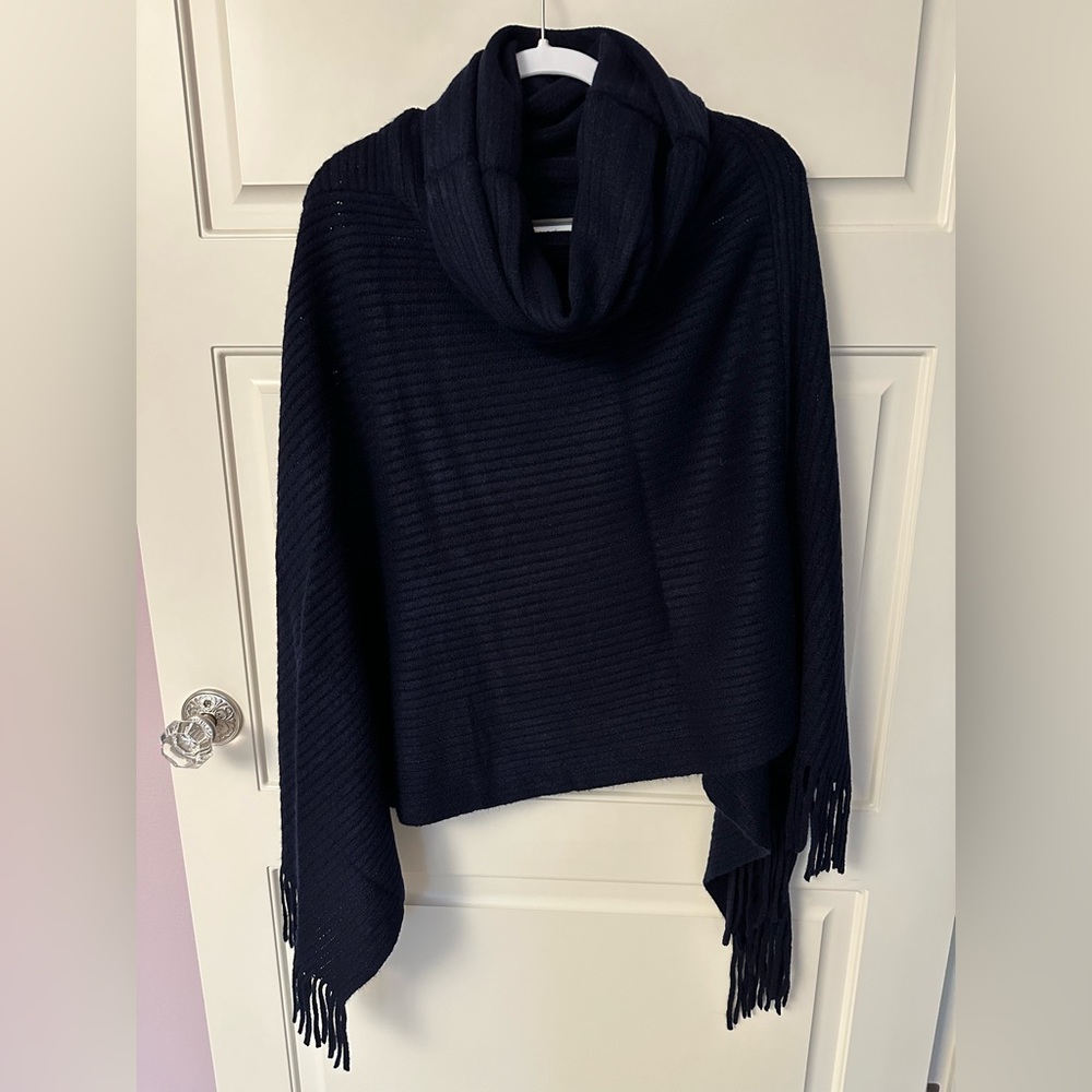 BCBGMAXAZRIA Navy Blue Knit Poncho/Wrap